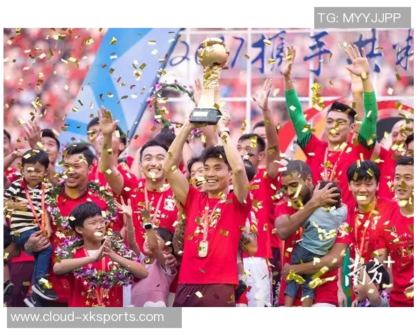 足球明星维克森的生平成就与精彩瞬间全解析